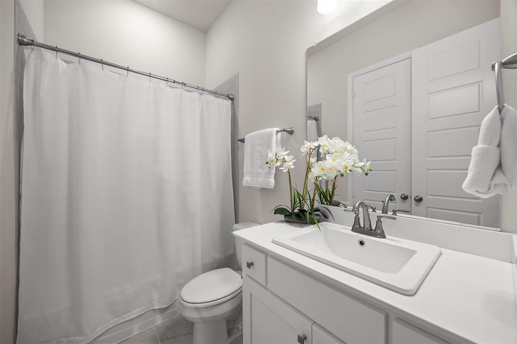 413 Winding Creek Lane Property Photo 11