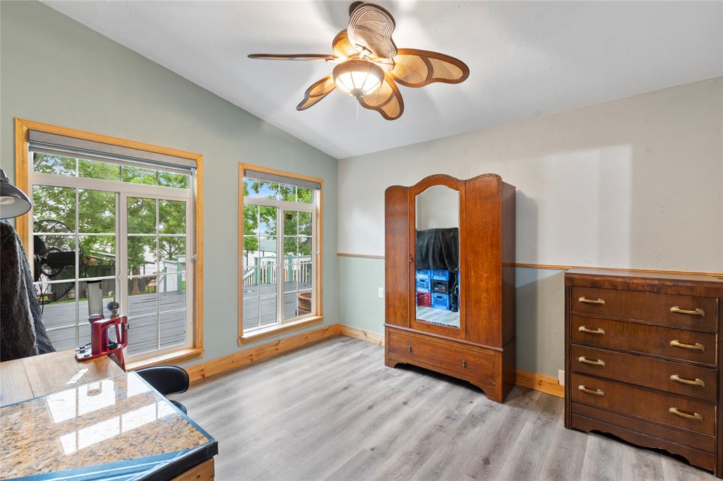 250 Whispering Oaks Trail Property Photo 11