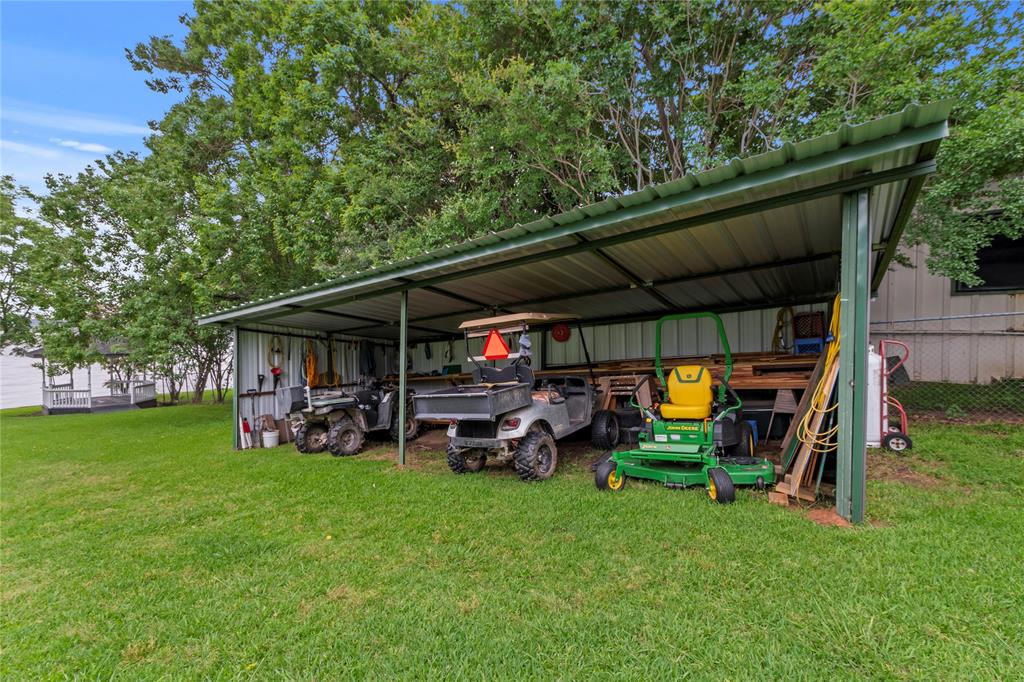 250 Whispering Oaks Trail Property Photo 23