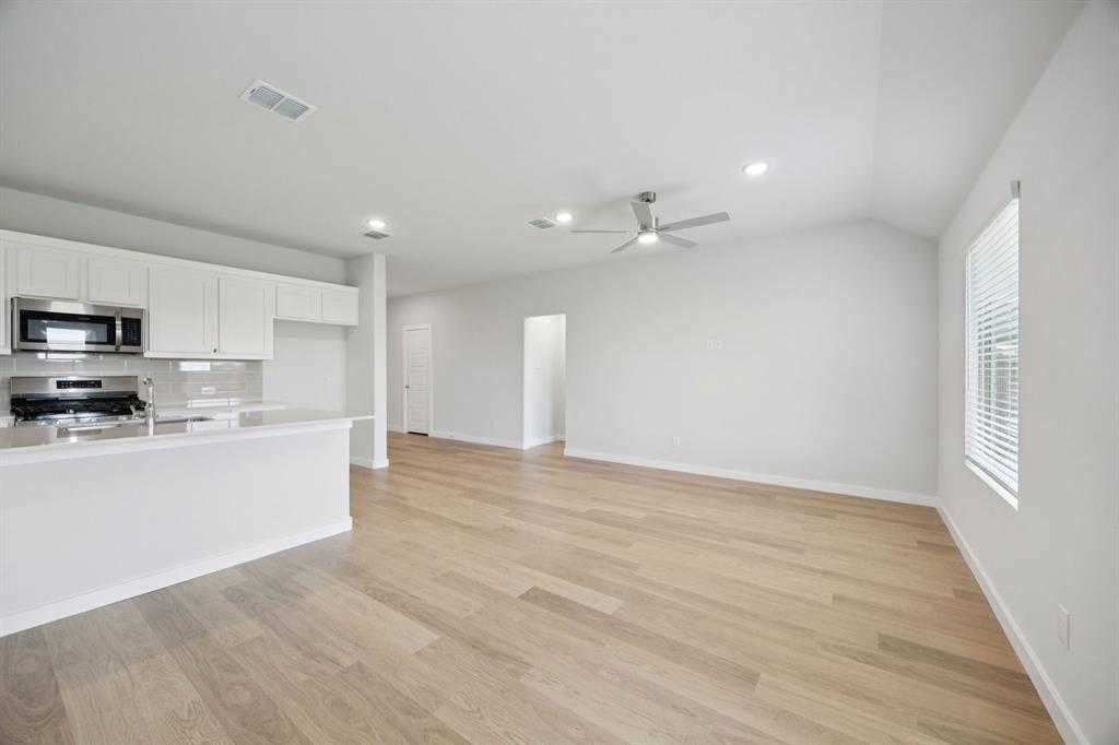 1505 Wild Plum Way Property Photo 9