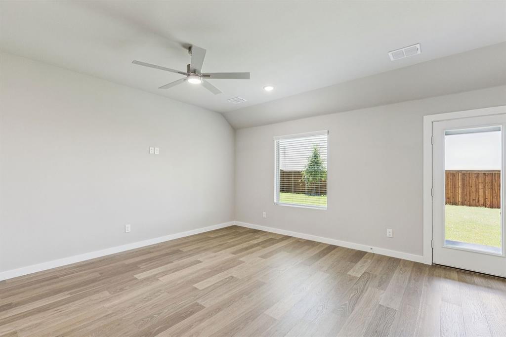 1504 Wild Plum Way Property Photo 10
