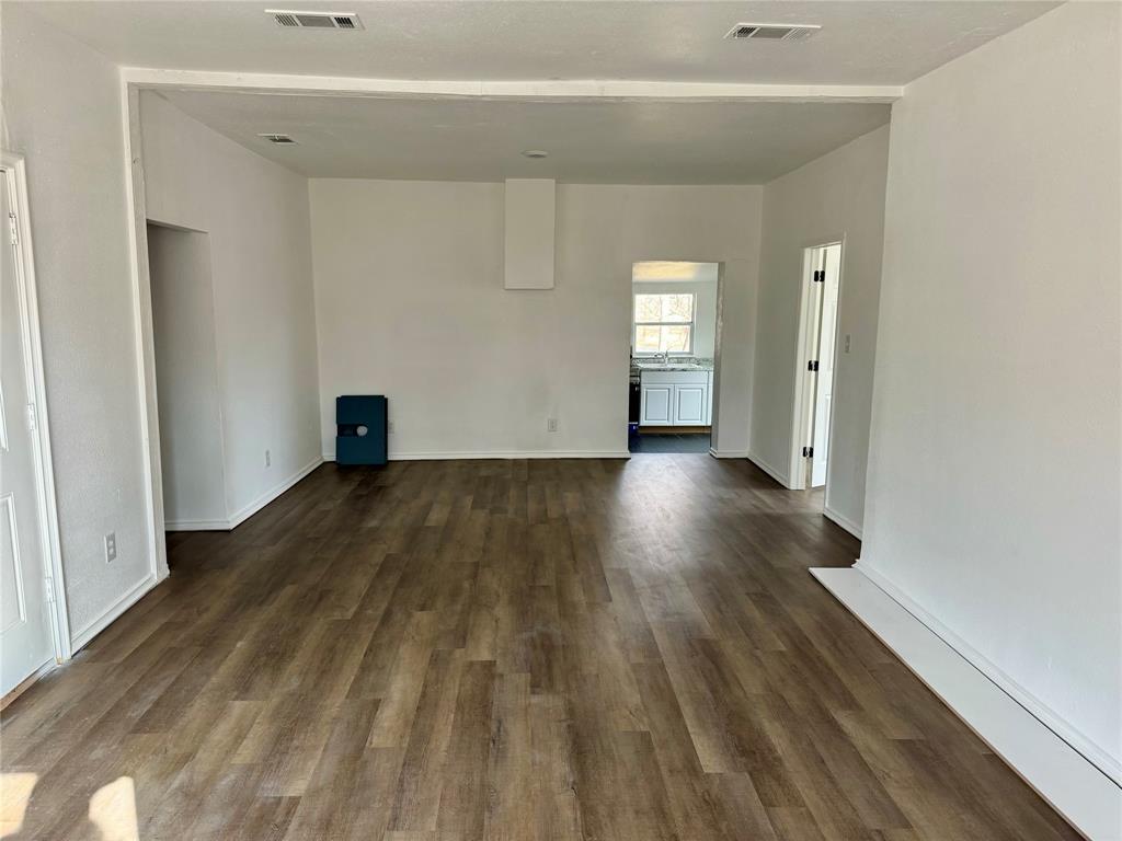 400 S 4th Street Property Photo 6