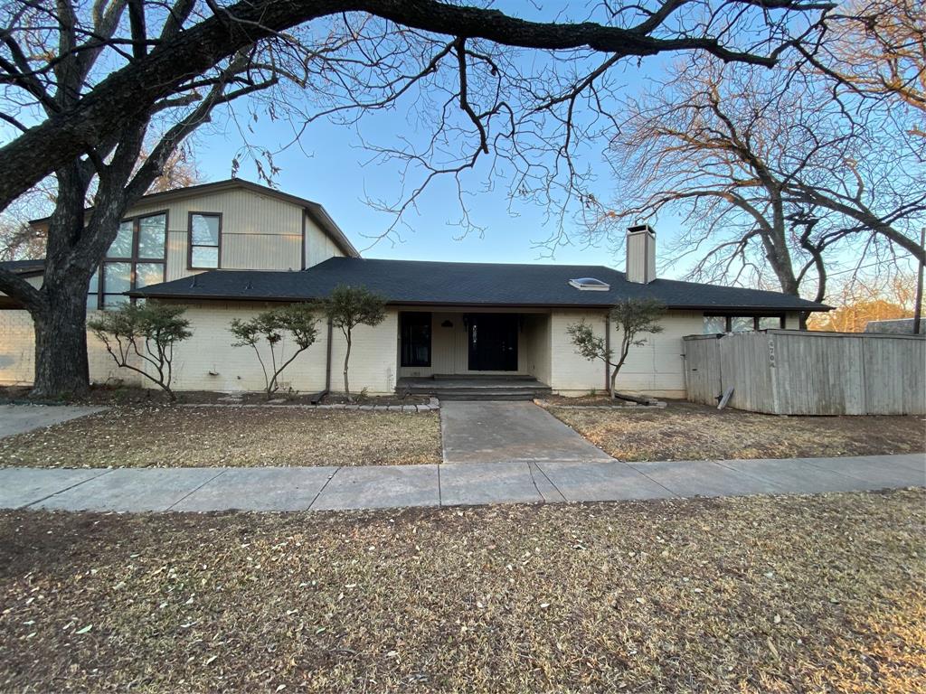 4704 Pershing Avenue Property Photo 1