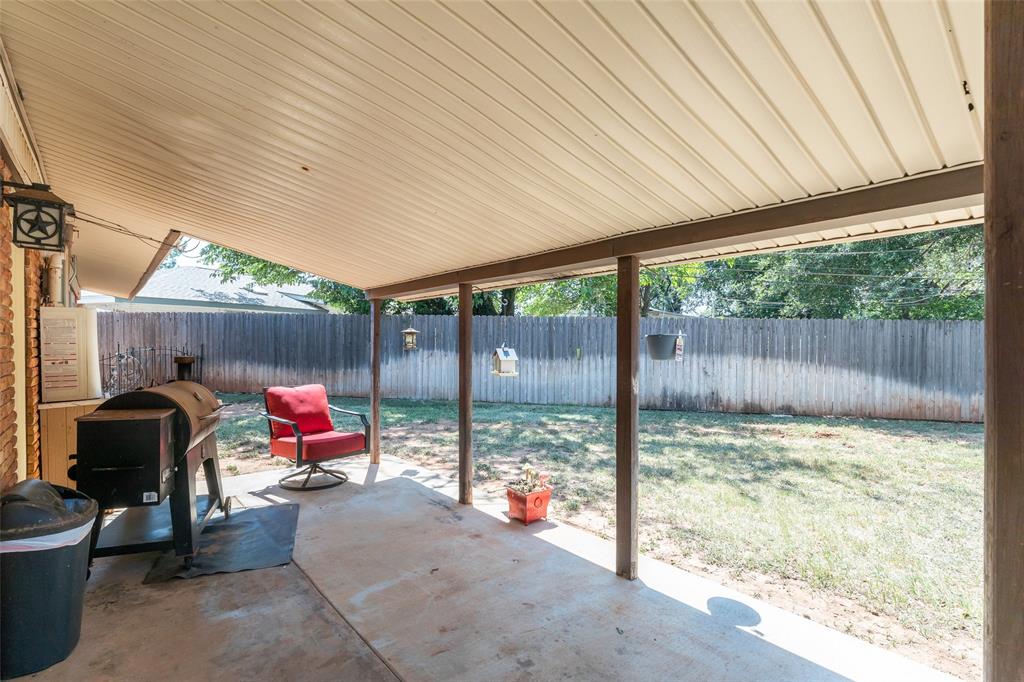 1002 Westwood Drive Property Photo 23