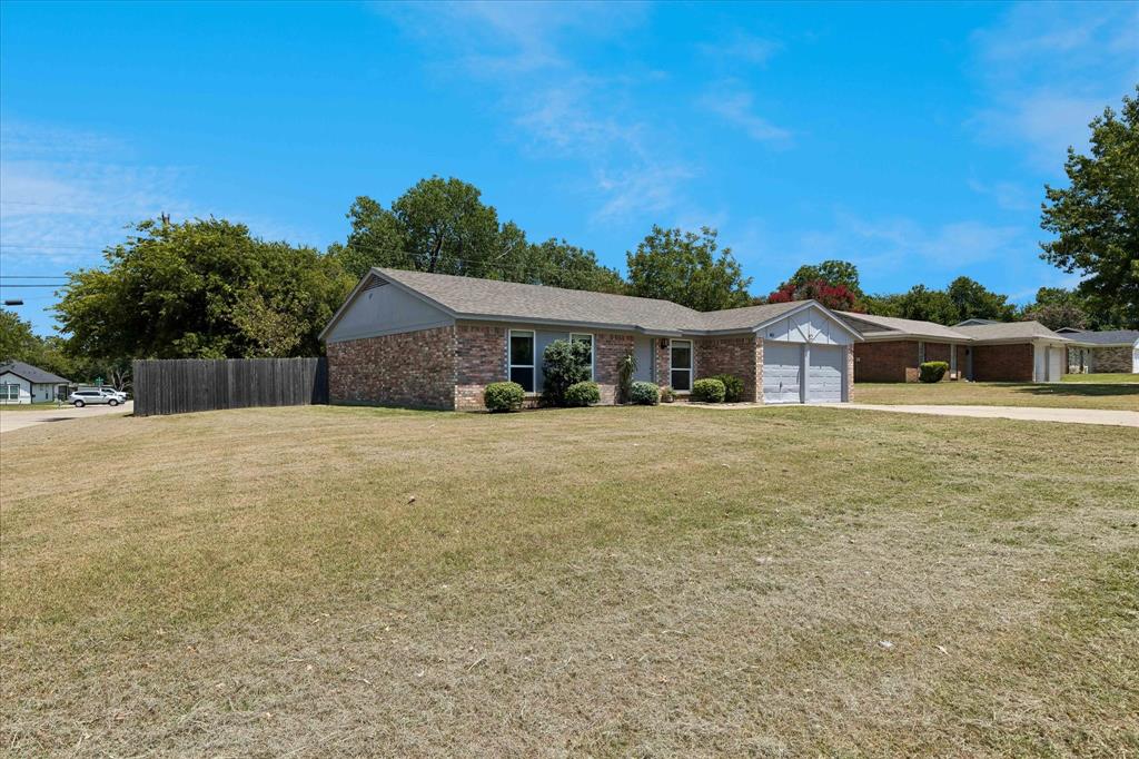 401 S Walnut Creek Drive Property Photo 1