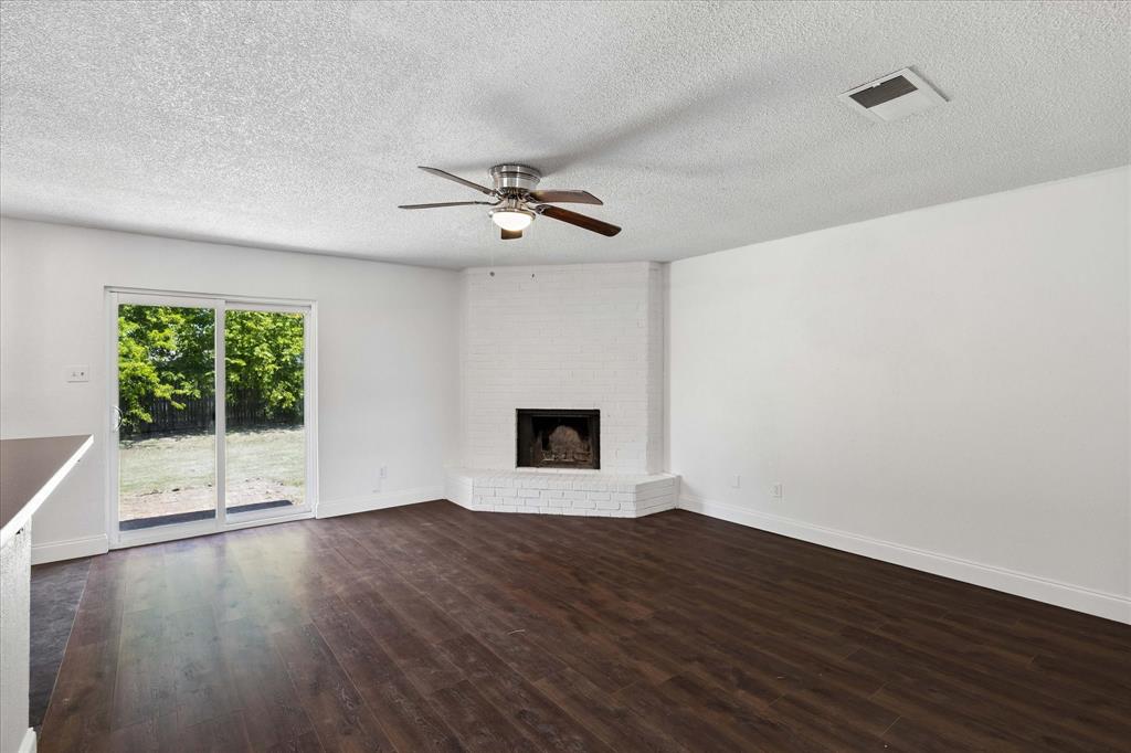 401 S Walnut Creek Drive Property Photo 5