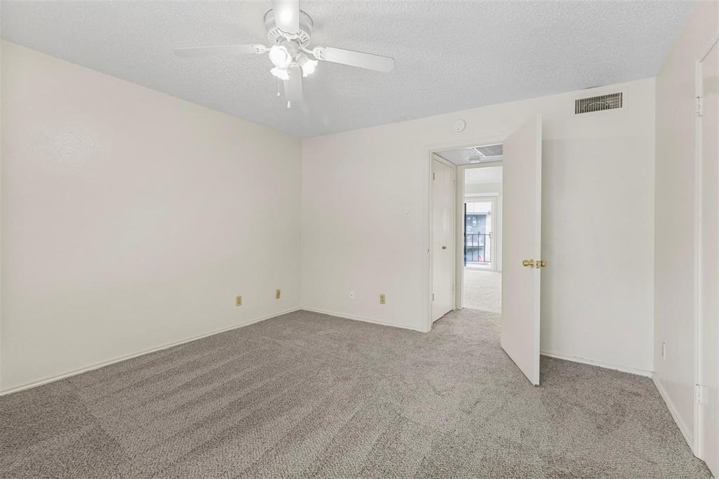 15221 Berry Trail 108 Property Photo 12
