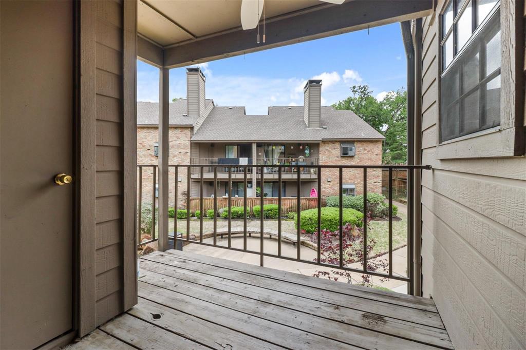 15221 Berry Trail 108 Property Photo 15