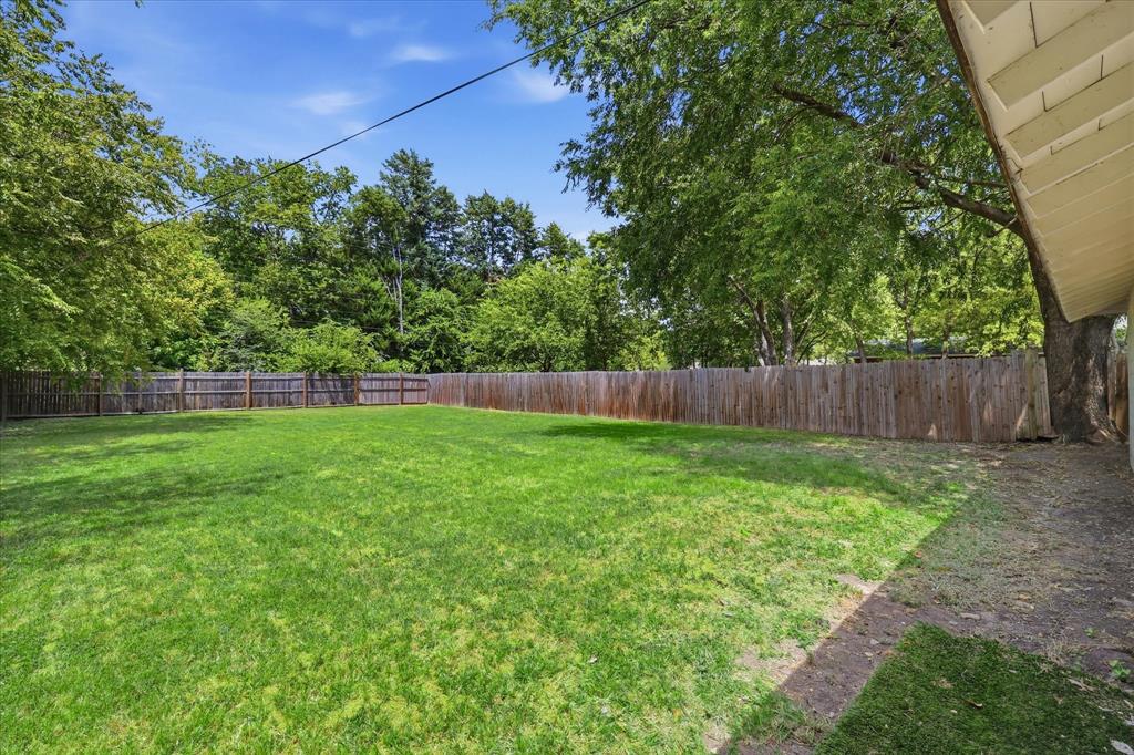 610 Crescent Street Property Photo 13