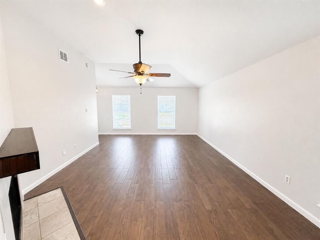 2317 Aquaduct Drive Property Photo 6
