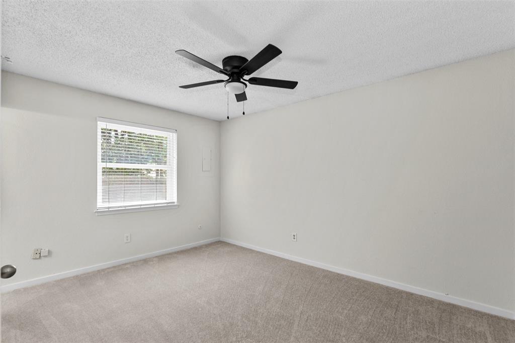 5001 Darrow Lane Property Photo 18