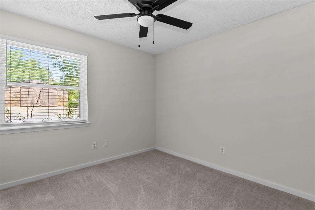 5001 Darrow Lane Property Photo 21