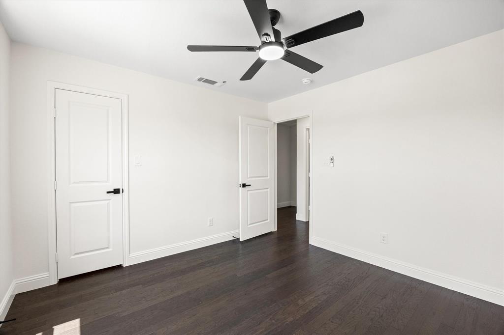 5660 Lone Star Circle Property Photo 29