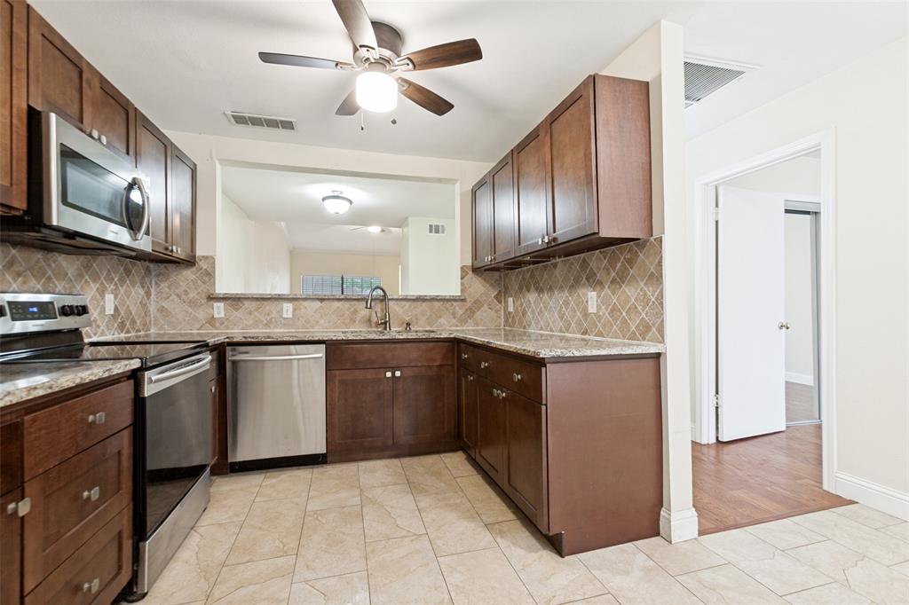 13719 Flagstone Lane Property Photo 10