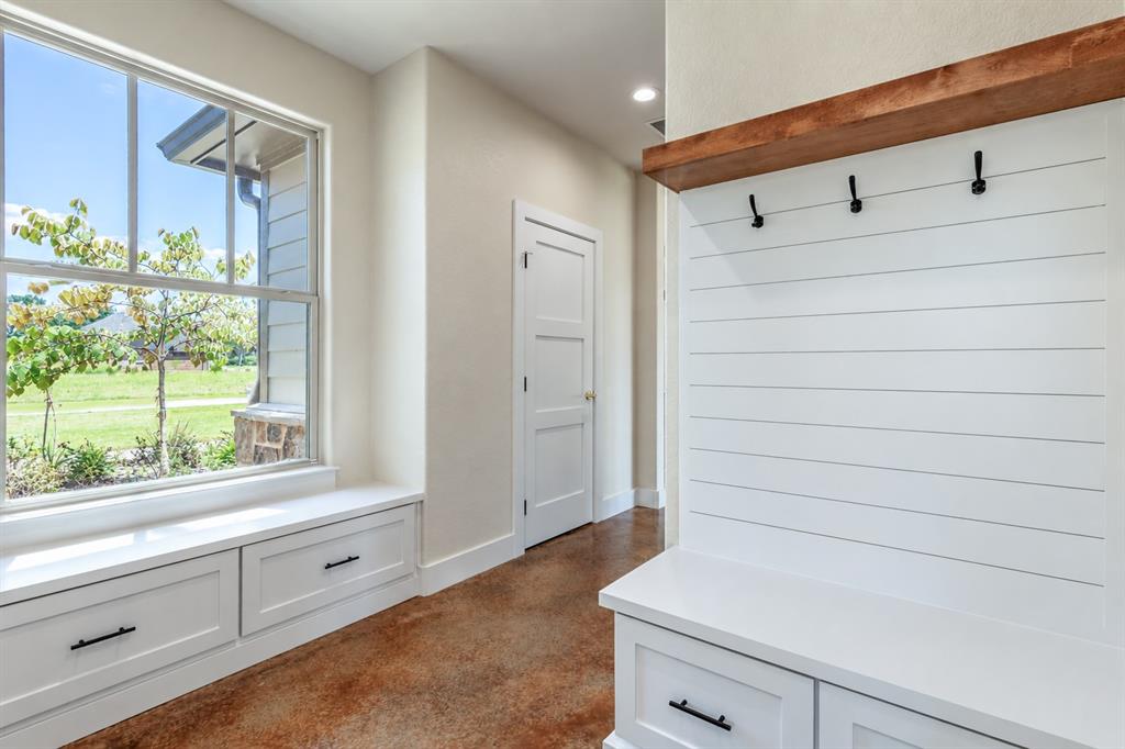 12265 Madison Crossing Property Photo 31