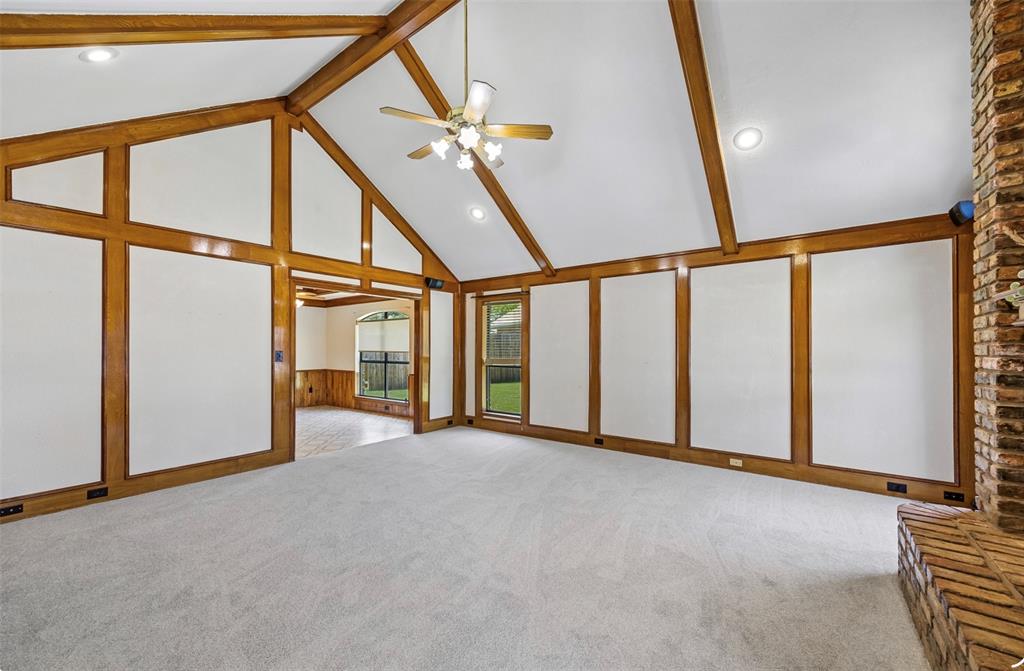 509 Rustic Place Property Photo 6