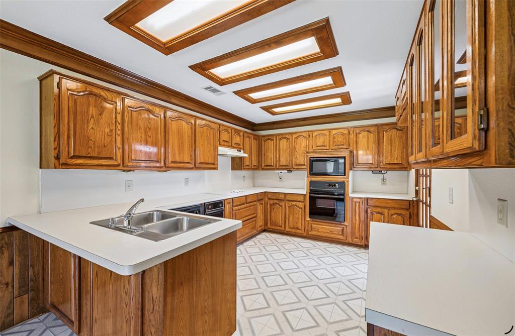 509 Rustic Place Property Photo 14
