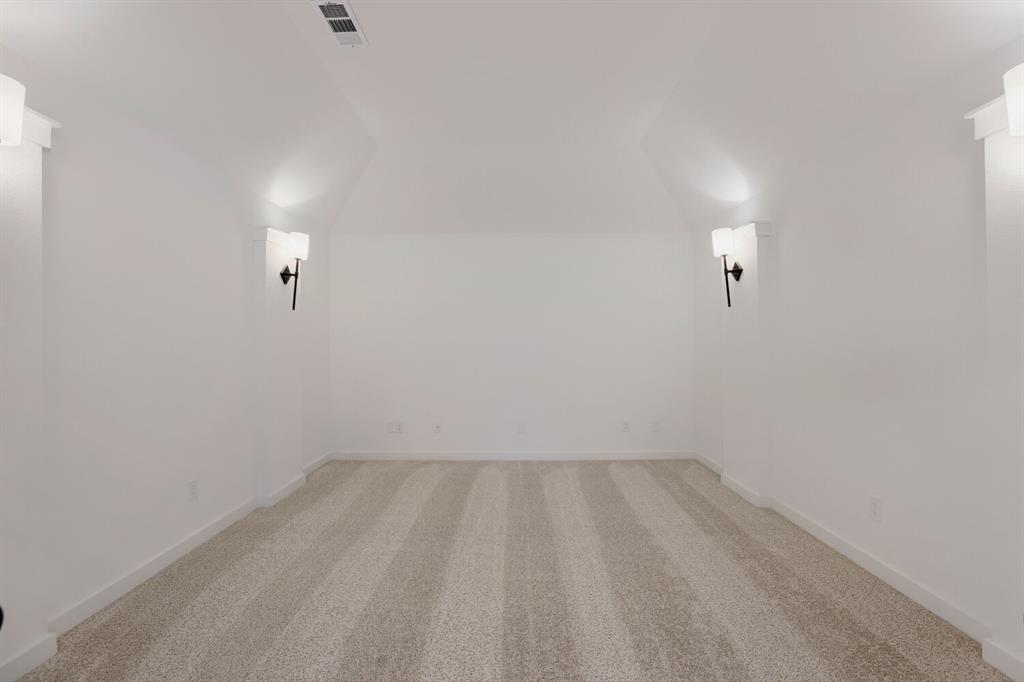 4308 Double Diamond Drive Property Photo 11
