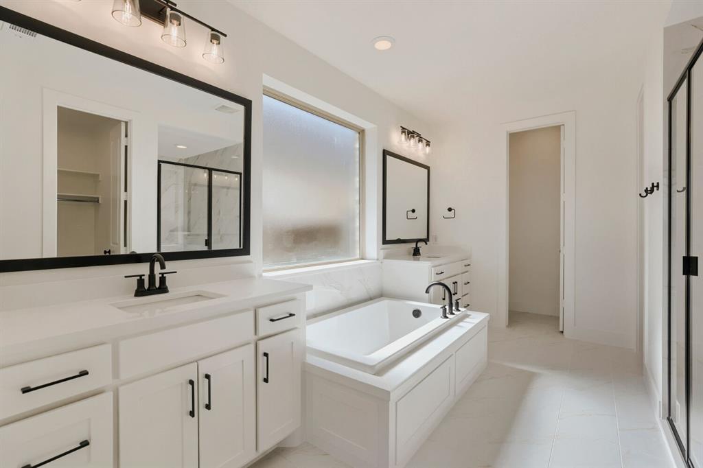 4308 Double Diamond Drive Property Photo 14