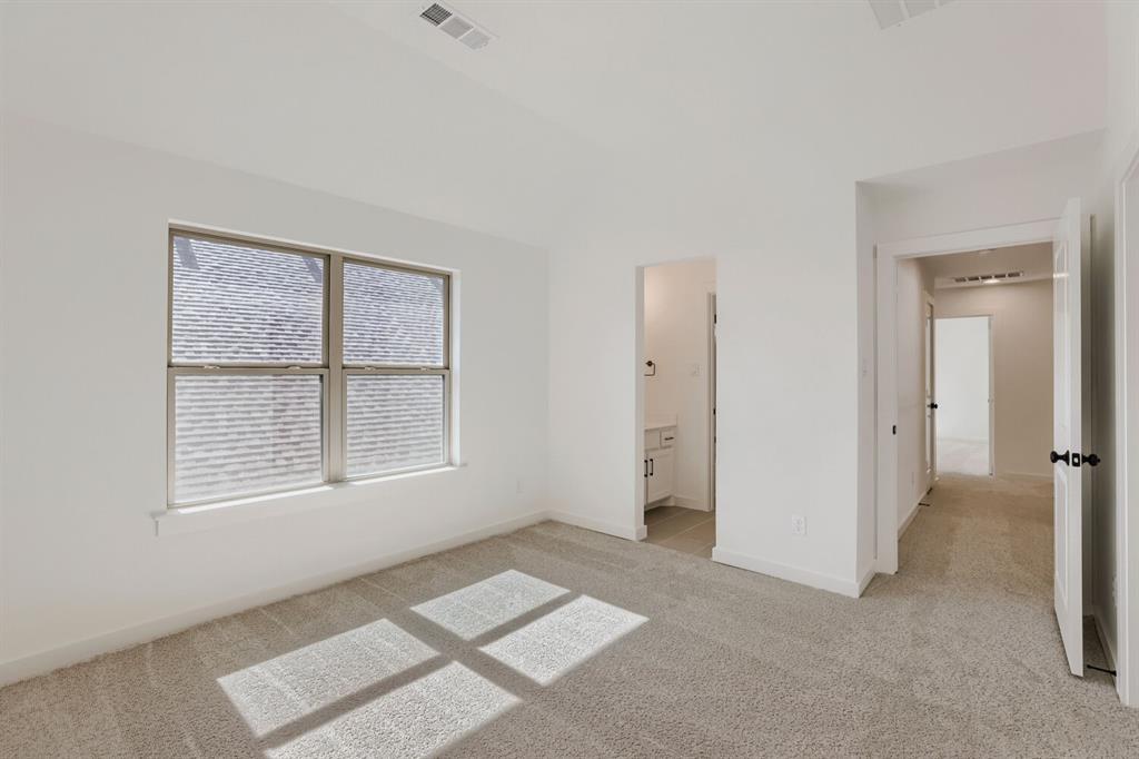4308 Double Diamond Drive Property Photo 19