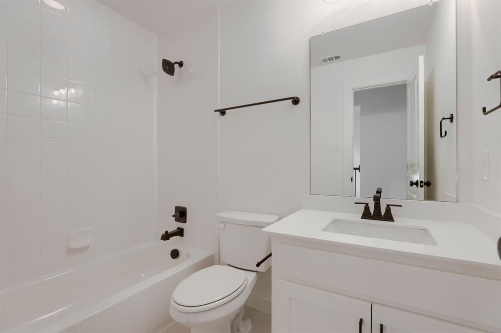 4308 Double Diamond Drive Property Photo 21