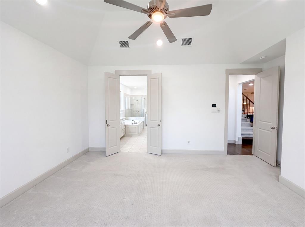 9694 Brackenfield Lane Property Photo 11