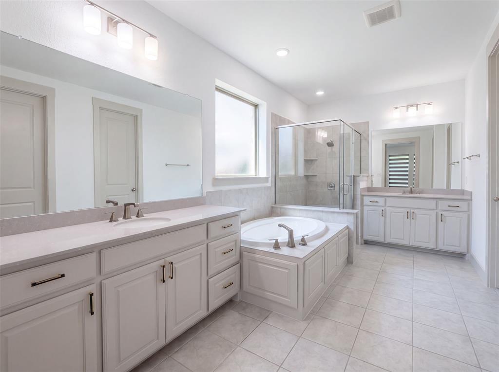 9694 Brackenfield Lane Property Photo 12