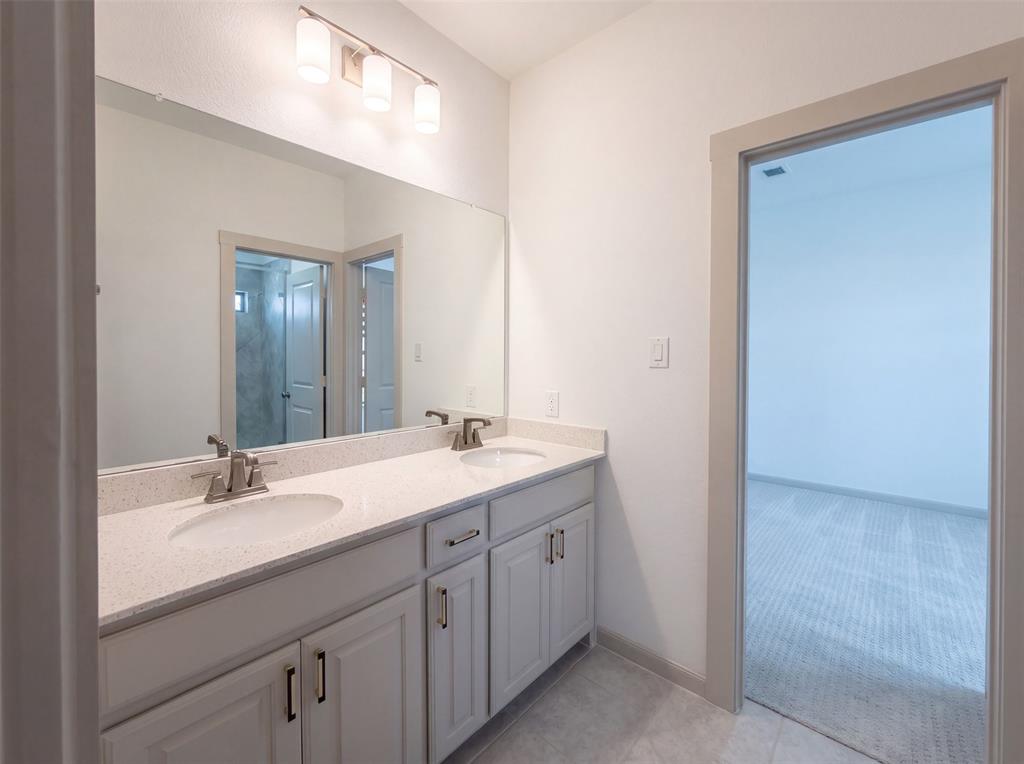 9694 Brackenfield Lane Property Photo 15