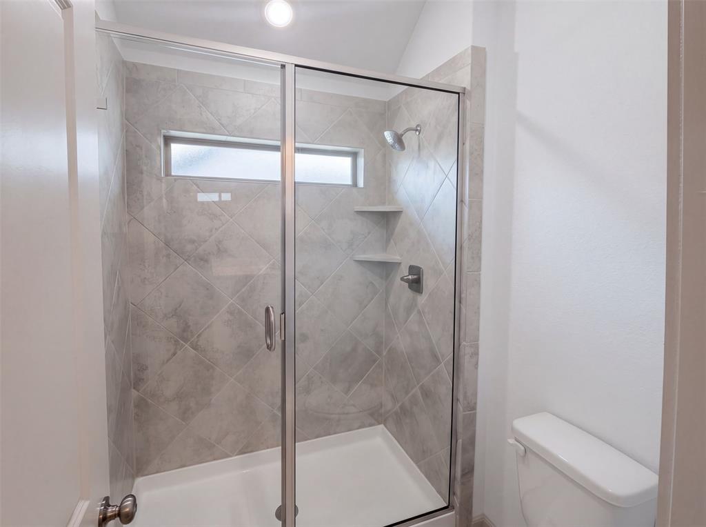 9694 Brackenfield Lane Property Photo 16