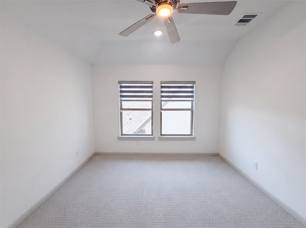 9694 Brackenfield Lane Property Photo 17