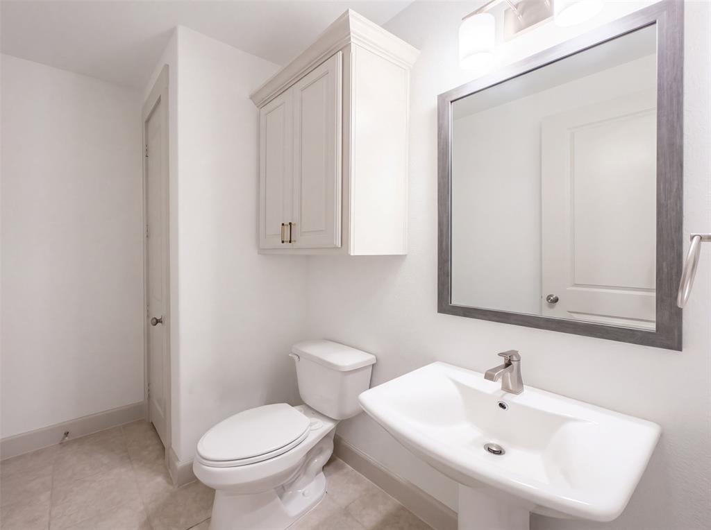 9694 Brackenfield Lane Property Photo 20