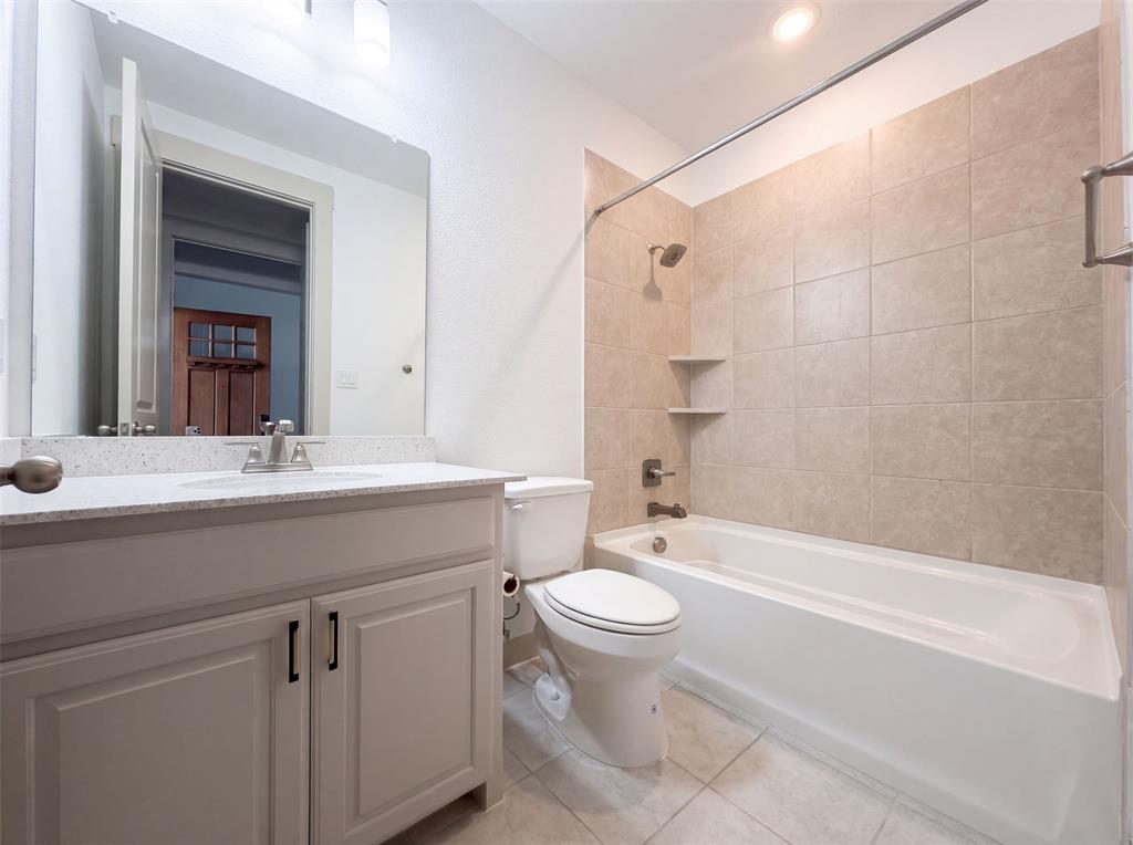 9694 Brackenfield Lane Property Photo 22
