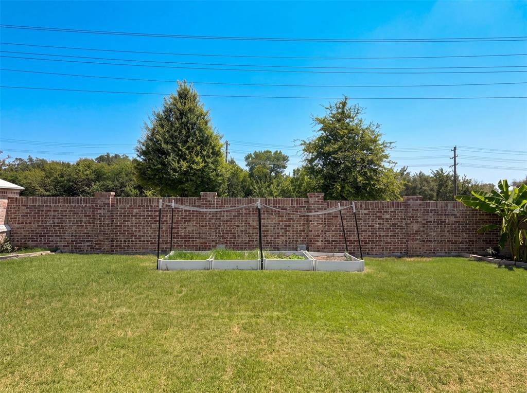 9694 Brackenfield Lane Property Photo 24