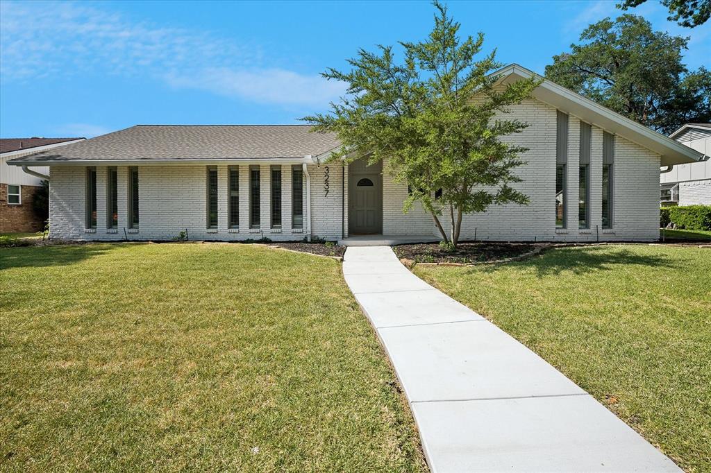 3237 Timberview Road