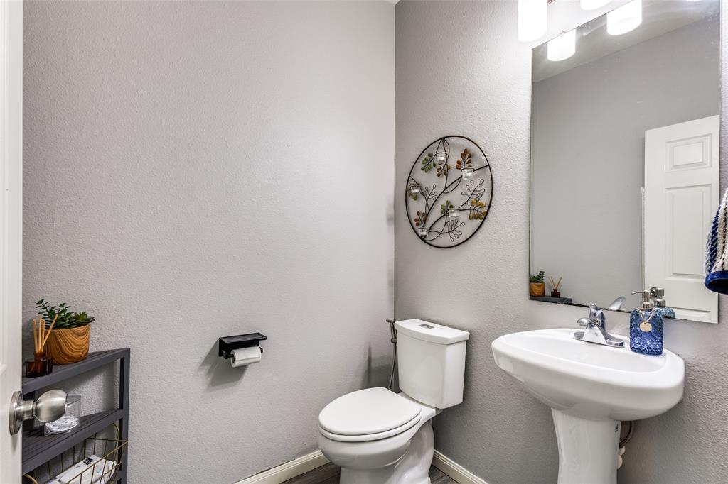 201 Oriole Drive Property Photo 4