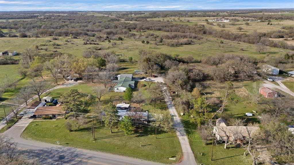202 Johns Drive Property Photo 8