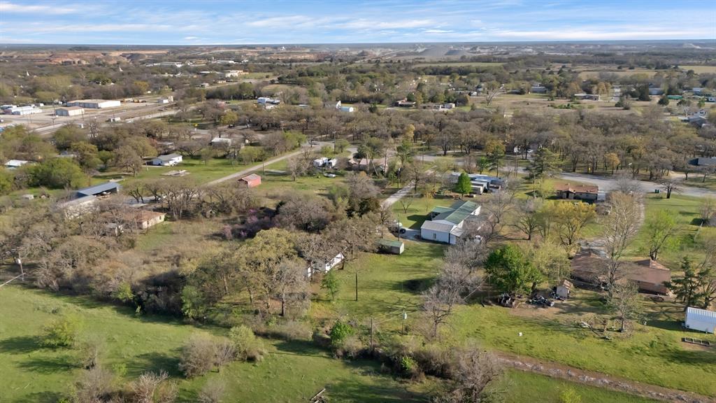 202 Johns Drive Property Photo 10