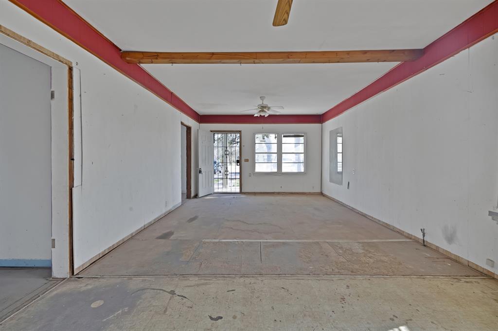 202 Johns Drive Property Photo 14