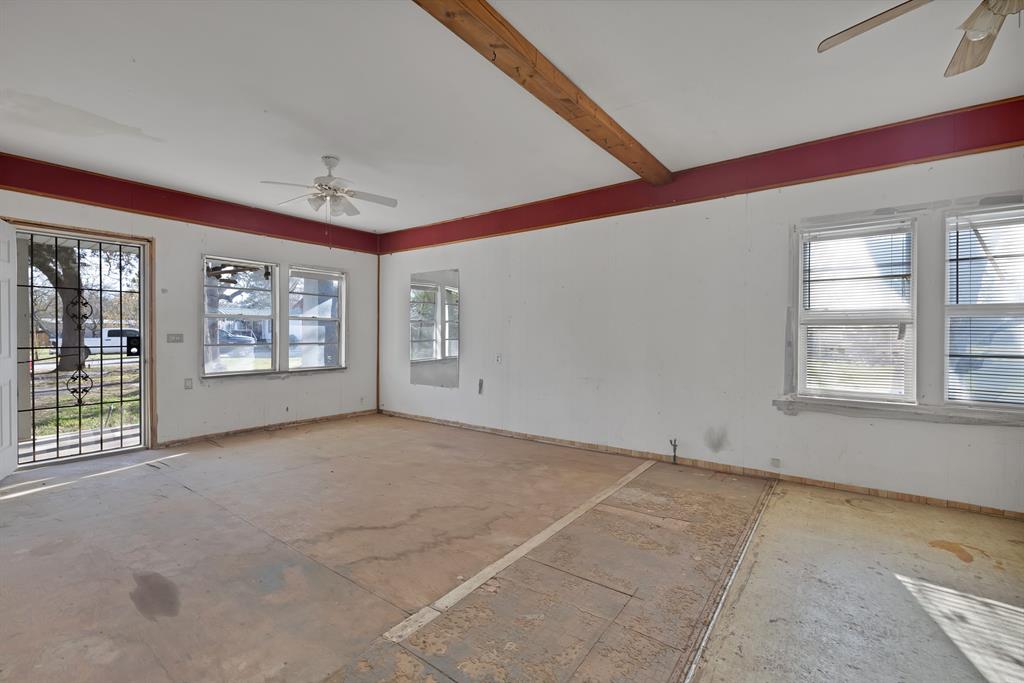 202 Johns Drive Property Photo 18
