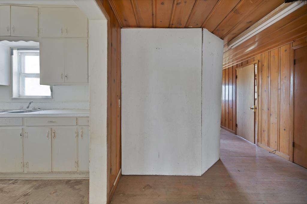 202 Johns Drive Property Photo 19
