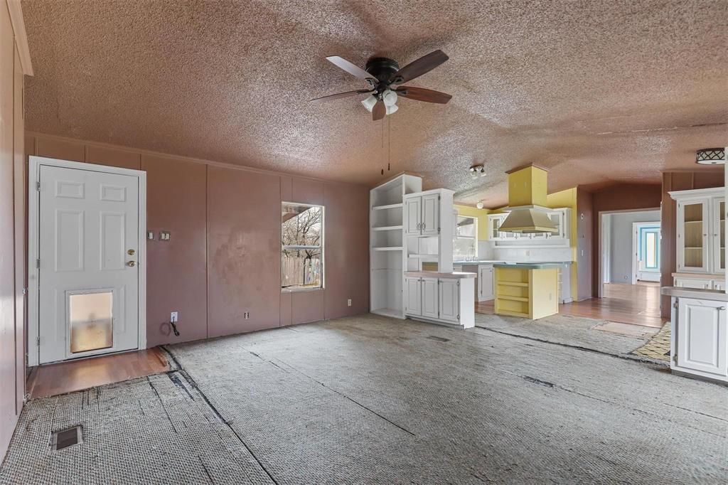 4012 Nebraska Trail Property Photo 6