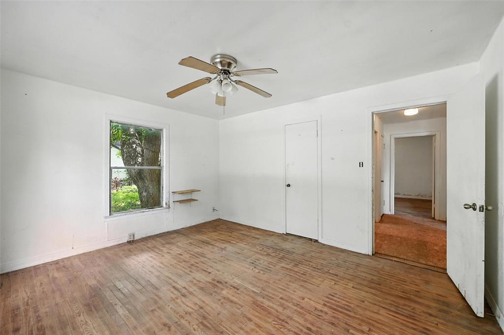 414 S Broadway Street Property Photo 17