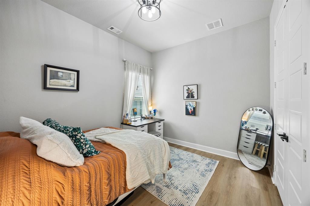 2232 Robin Way Property Photo 18
