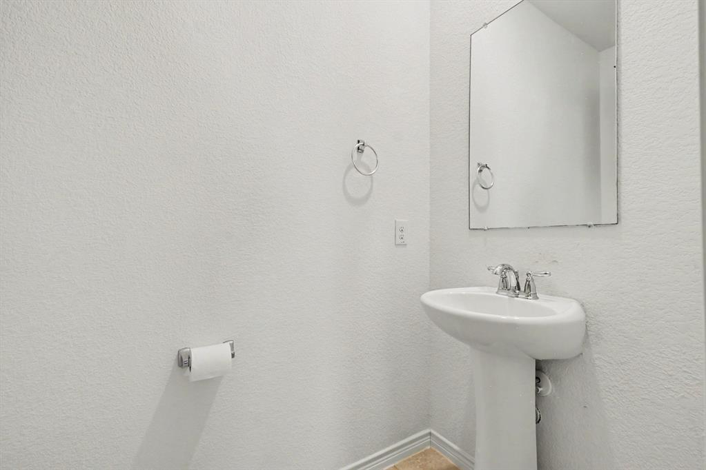 10020 Levelland Place Property Photo 16