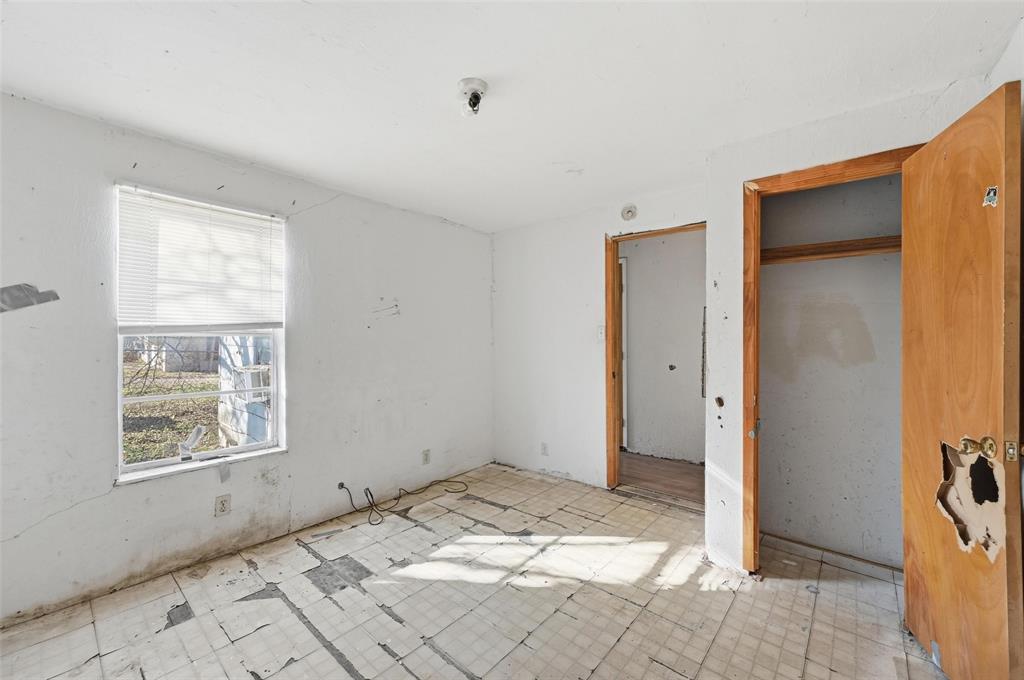 604 S Spears Street Property Photo 17