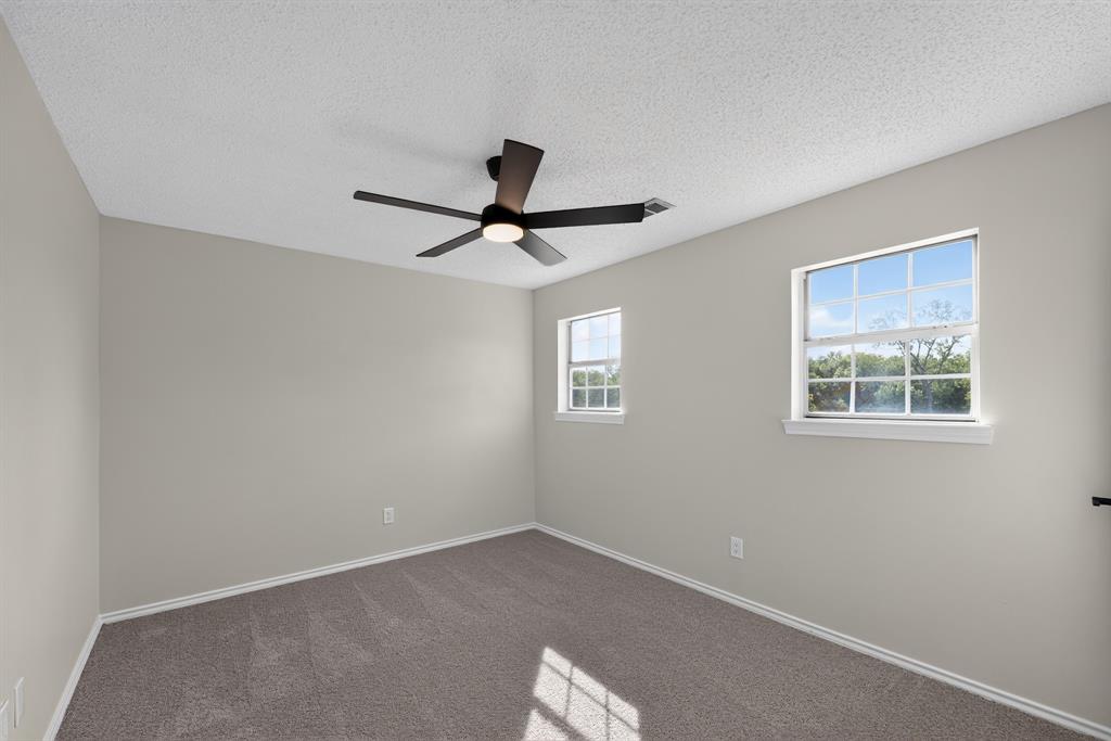 2511 Mesquite Valley Road Property Photo 11