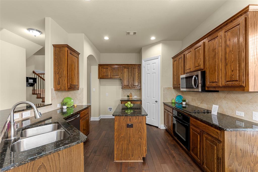 1610 Humbolt Drive Property Photo 3