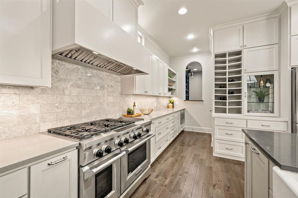50 Village Lane Property Photo 12