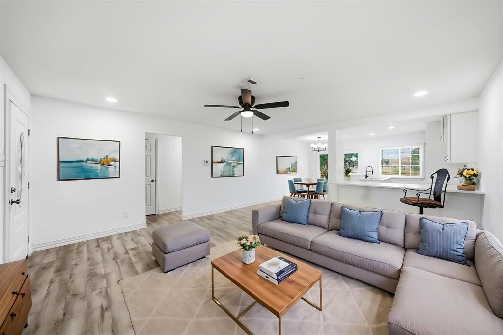10124 Shayna Drive Property Photo 1