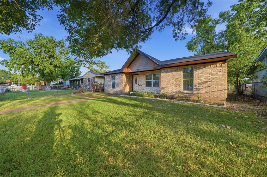 10124 Shayna Drive Property Photo 3